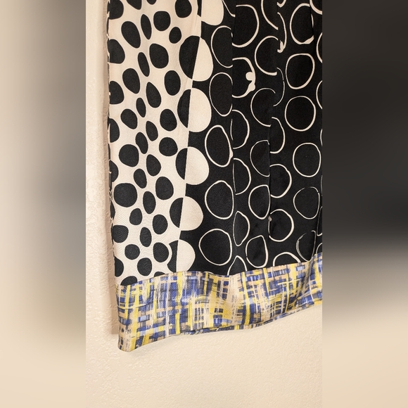 Poleci Sample Skirt 100%Silk - Picture 4 of 7